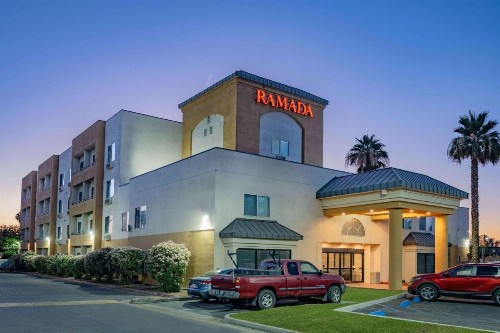 Ramada by Wyndham Bakersfield - image 10