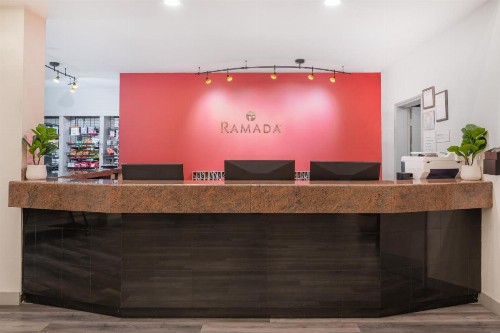 Ramada by Wyndham Bakersfield - image 2