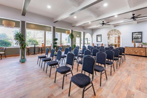 Best Western Plus Hill House - image 17