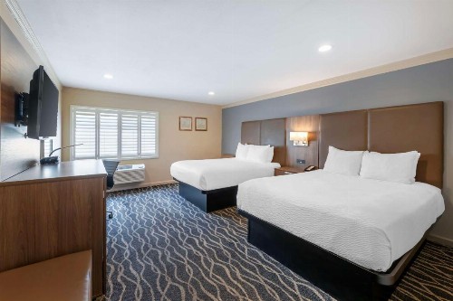 Best Western Plus Hill House - image 33