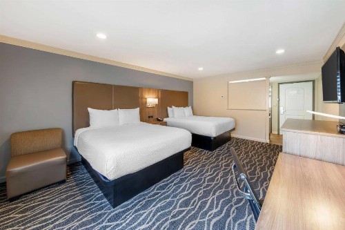 Best Western Plus Hill House - image 34