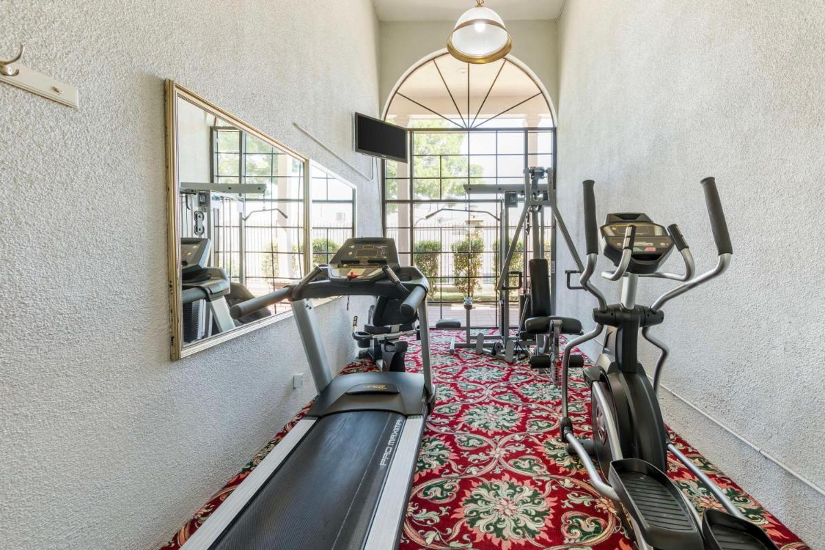 Best Western Plus Hill House - image 6