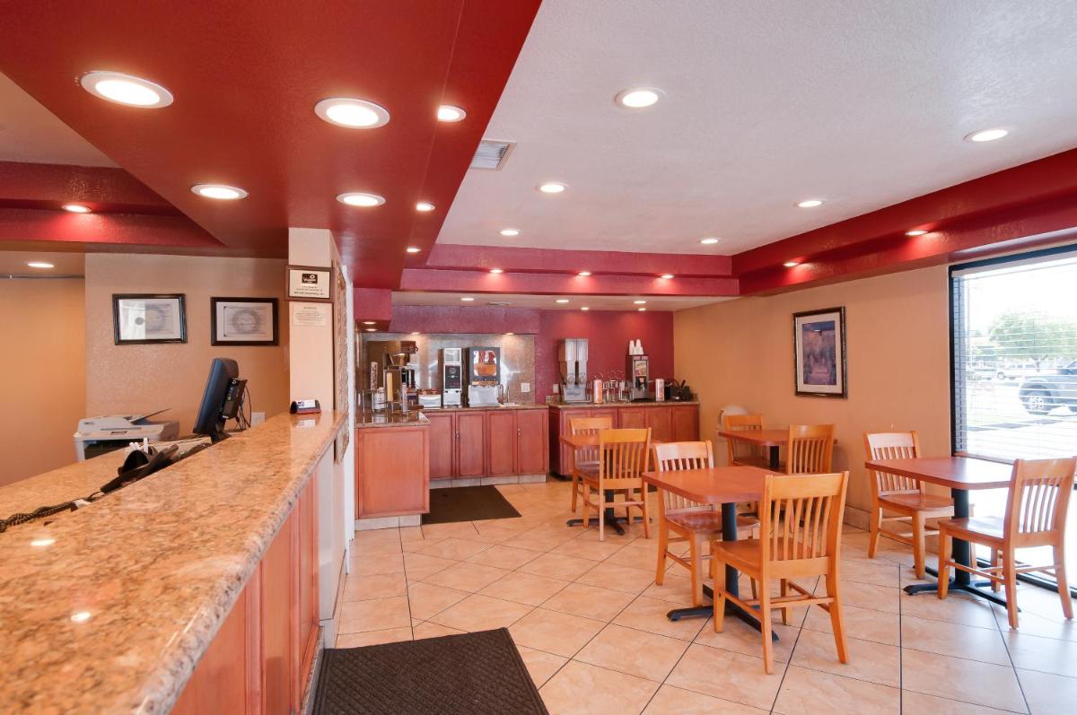 Vagabond Inn Bakersfield North - image 5