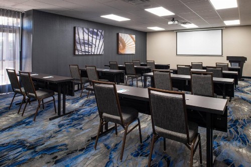 Fairfield Inn and Suites by Marriott Bakersfield Central - image 23
