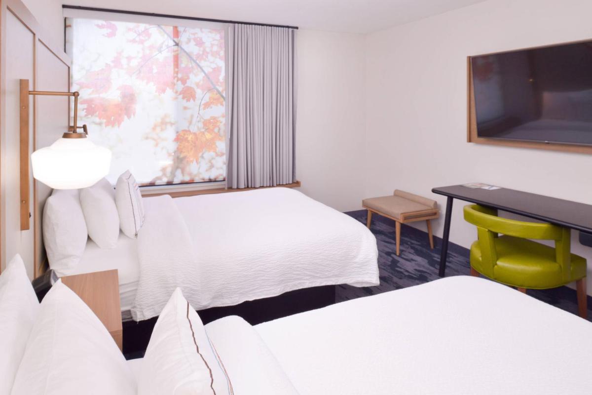Fairfield Inn and Suites by Marriott Bakersfield Central - image 4