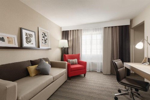 Country Inn & Suites by Radisson Bakersfield CA - image 25