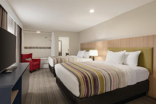 Country Inn & Suites by Radisson Bakersfield CA - image 9