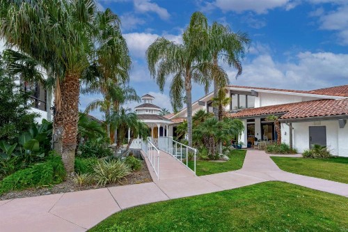 DoubleTree by Hilton Bakersfield - image 27