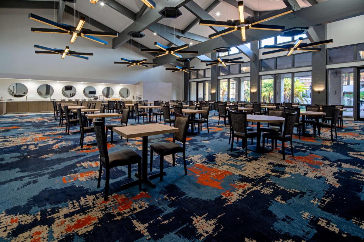 DoubleTree by Hilton Bakersfield - image 5