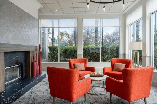 Hilton Garden Inn Bakersfield - image 5