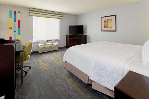 Hampton Inn and Suites Bakersfield / Highway 58 - image 9