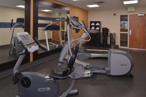 Hampton Inn and Suites Bakersfield North-Airport - image 29
