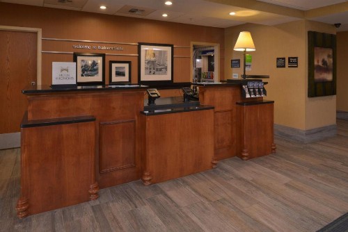 Hampton Inn and Suites Bakersfield North-Airport - image 30
