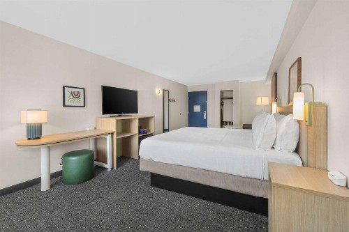 Hampton Inn Bakersfield - Central - image 15