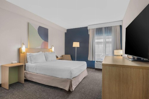 Hampton Inn Bakersfield - Central - image 16