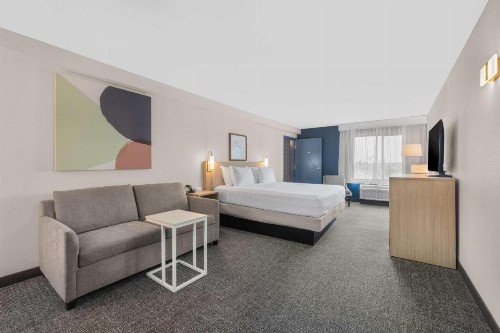 Hampton Inn Bakersfield - Central - image 23