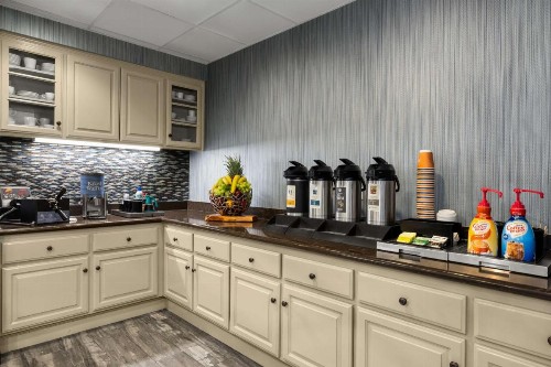 Homewood Suites Bakersfield - image 17