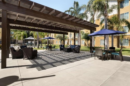 Homewood Suites Bakersfield - image 2