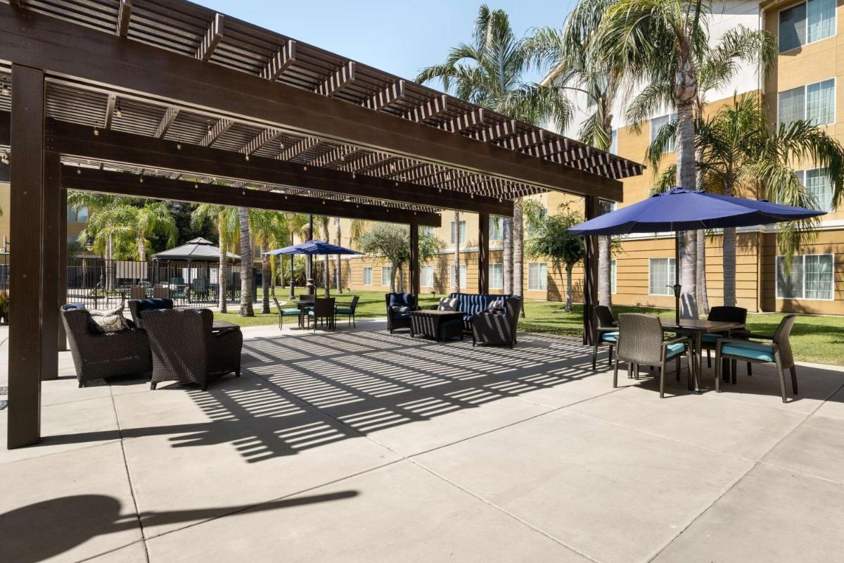 Homewood Suites Bakersfield - image 2