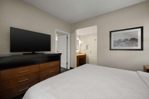 Homewood Suites Bakersfield - image 26