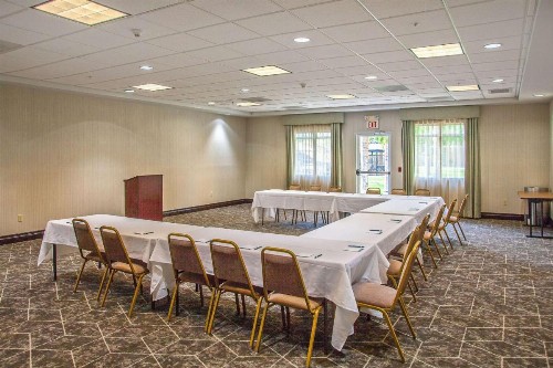 Homewood Suites Bakersfield - image 37