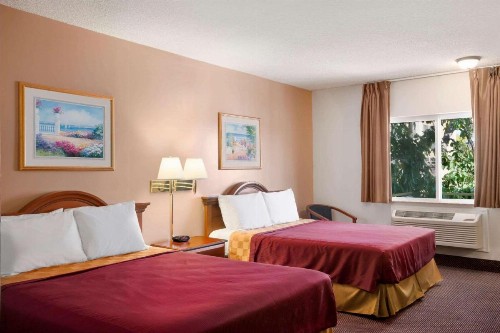 Travelodge by Wyndham Bakersfield - image 10