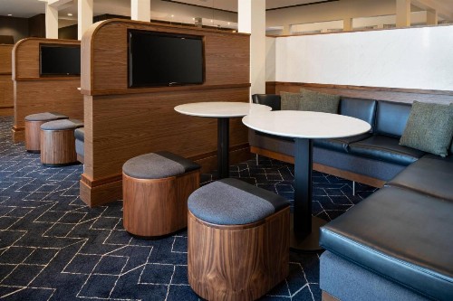 Courtyard by Marriott Bakersfield - image 21