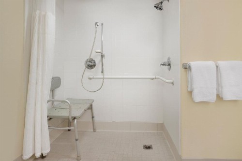 Residence Inn Bakersfield - image 13