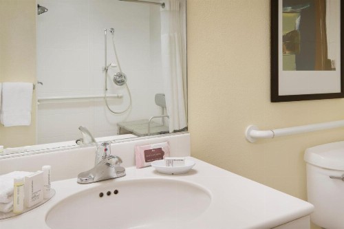 Residence Inn Bakersfield - image 5