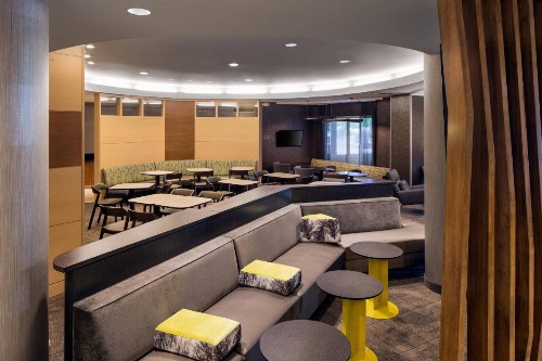 SpringHill Suites Bakersfield - image 10