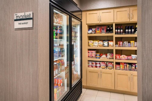 SpringHill Suites Bakersfield - image 12