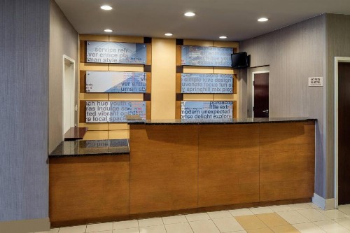 SpringHill Suites Bakersfield - image 15
