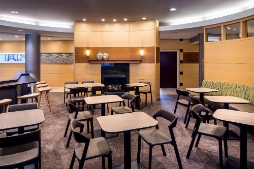 SpringHill Suites Bakersfield - image 7