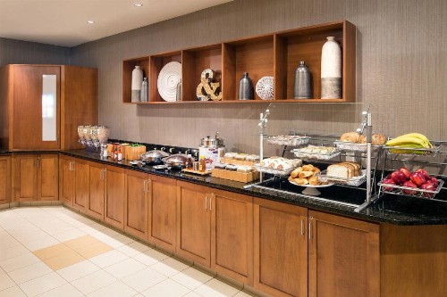 SpringHill Suites Bakersfield - image 9