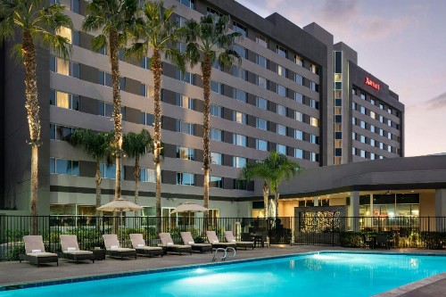 Bakersfield Marriott at the Convention Center - image 48