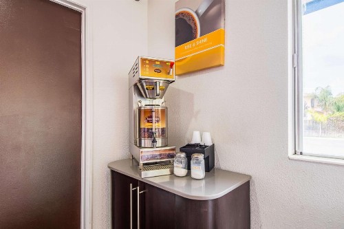 Motel 6-Bakersfield CA - Airport - image 21