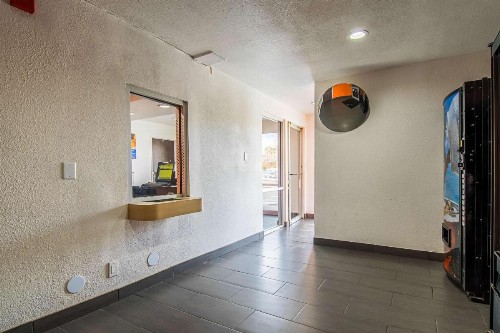 Motel 6-Bakersfield CA - Airport - image 23