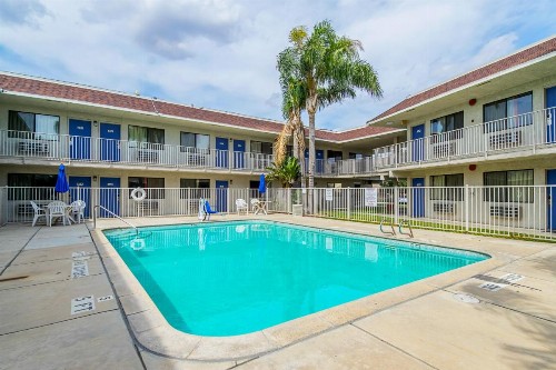 Motel 6-Bakersfield CA - Airport - image 47