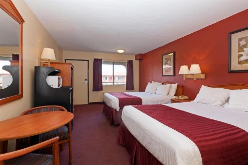 Americas Best Value Inn and Suites Bakersfield Central - image 6