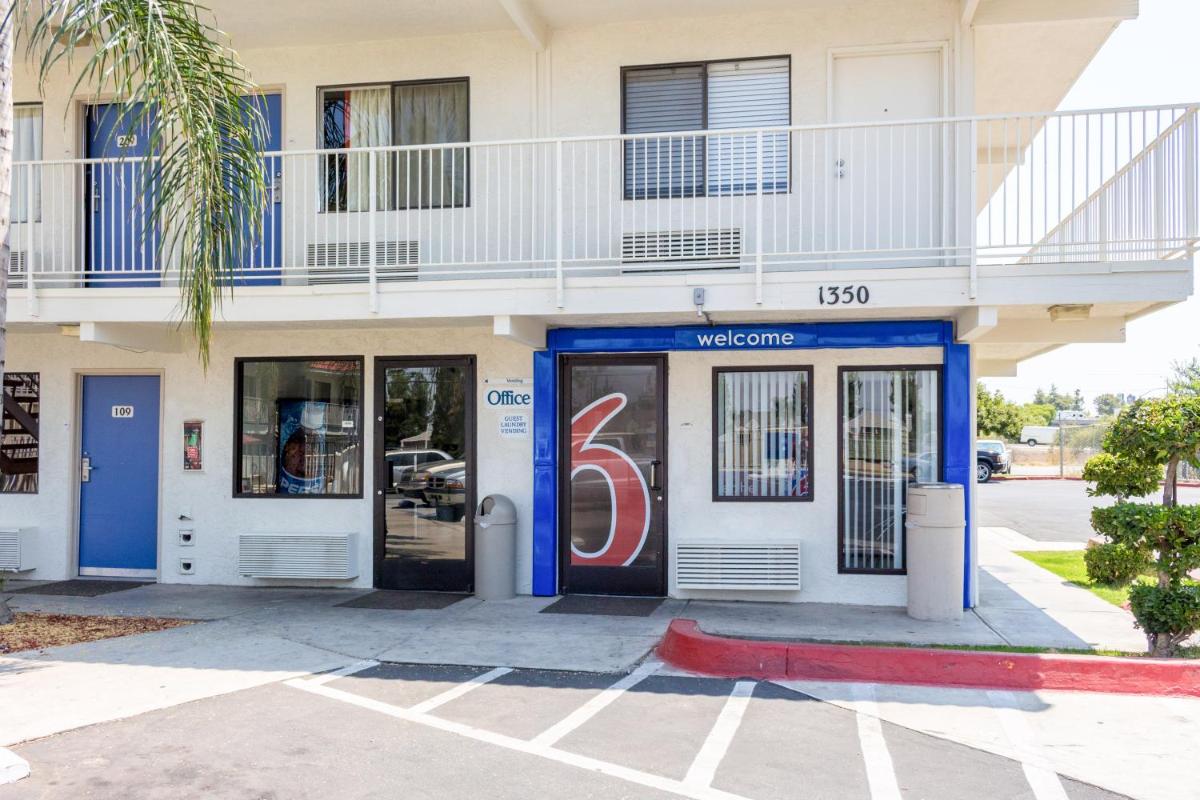 Motel 6-Bakersfield CA - Convention Center - image 7