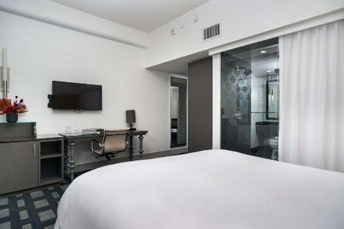 Padre Hotel - image 3