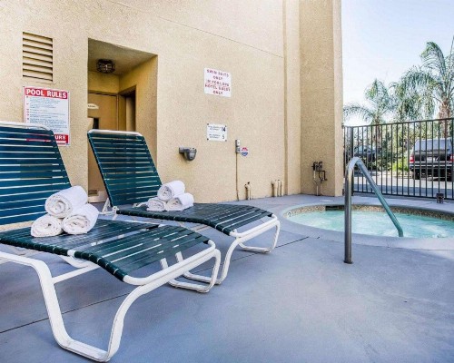 Rodeway Inn and Suites Bakersfield - image 22