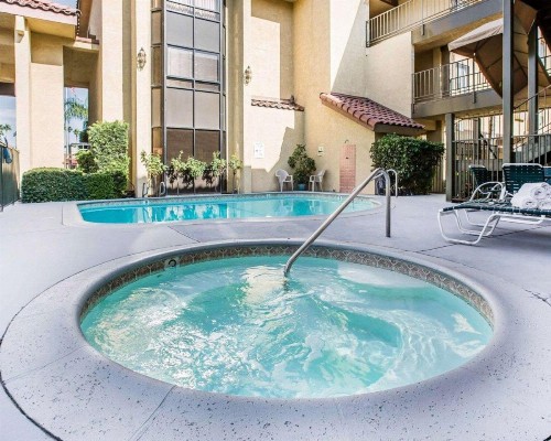 Rodeway Inn and Suites Bakersfield - image 24