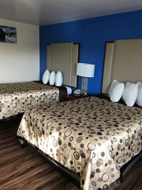 Rodeway Inn and Suites Bakersfield - image 30
