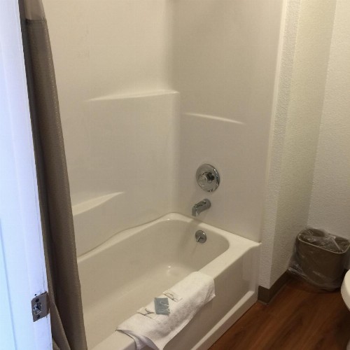 Motel 6 Bakersfield - image 16