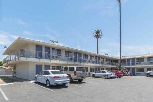 Motel 6 Bakersfield - image 30