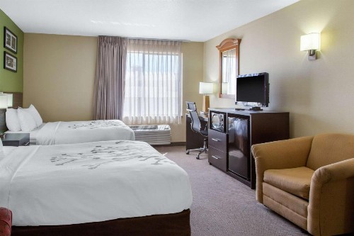 Sleep Inn & Suites Bakersfield North - image 2