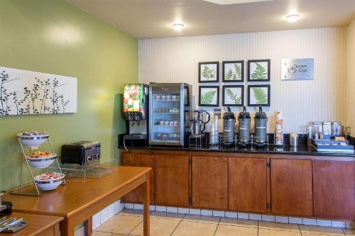 Sleep Inn & Suites Bakersfield North - image 6
