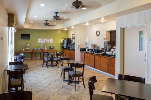 Sleep Inn & Suites Bakersfield North - image 7