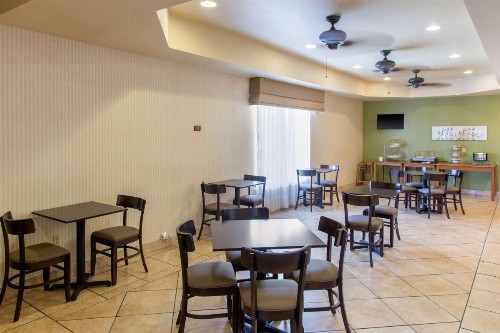 Sleep Inn & Suites Bakersfield North - image 8